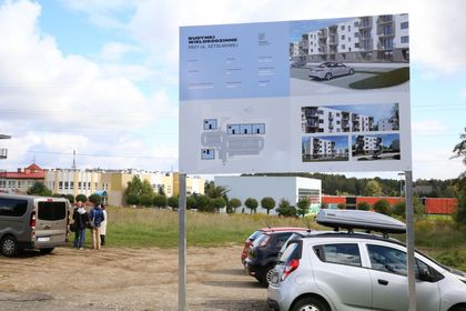 Spotkanie w dzielnicy Boguszowice Stare z udziałem prezydenta Rybnika, radnych Rady Miasta, dyrektorów miejskich jednostek oraz dziennikarzy.