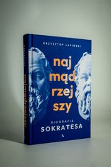 Zdjęcie przedstawia książkę. 