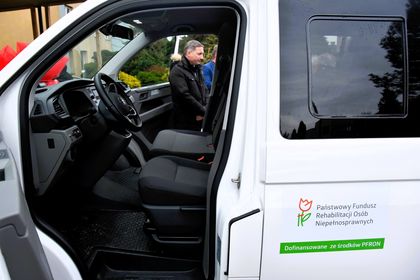 Nowy bus do przewozu osób z niepełnosprawnościami 