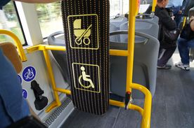 Prezentacja rybnickiego autobusu hybrydowego w Rybniku