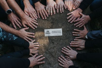 Akcja sadzenia 30 drzew z okazji 30-lecia obecności w Polsce firmy Purmo