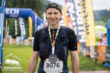 sportowiec podczas biegu