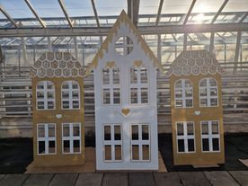 Ozdoby świąteczne przygotowane do ozdobienia rybnickiego rynku