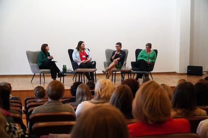 uczestnicy konferencji Biblioteka – nadzieja na lepsze jutro