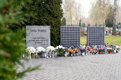 Krąg pamięci na rybnickim cmentarzu