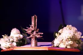 Uroczystość wręczenia Honorowej Złotej Lampki Górniczej na scenie Teatru Ziemi Rybnickiej 
