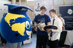 Młodzież na Targach Edukacji