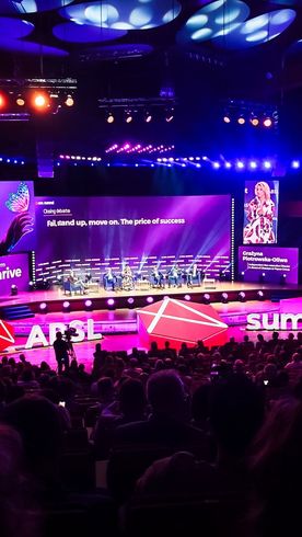 Rozmowy w ramach konferencji dot. nawiązywania relacji z organizacjami zrzeszającymi firmy z sektora dla biznesu