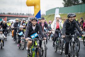 Uroczyste otwarcie drogi regionalnej - przejazd rowerzystów