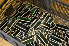 Medale dla uczestników Biegu Barbórkowego wykonają podopieczni Warsztatu Terapii Zajęciowej „Przystań”. Fot. MOSiR Rybnik. 