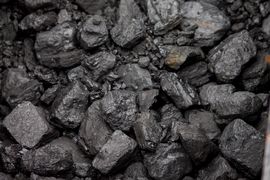 Bryły węgla kamiennego