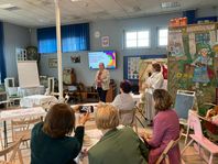 zdjęcie ludzi na warsztatach