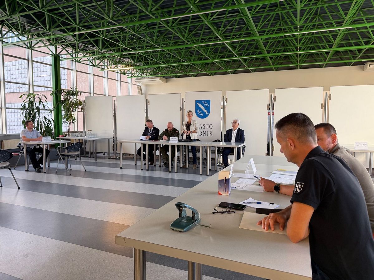 Trening akcji kurierskiej w rybnickim urzędzie