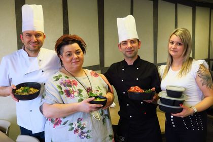 Ekipa "Stołówki na Wodociągach Mniam-Mniam"