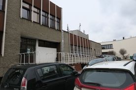 Fasada budynku biblioteki