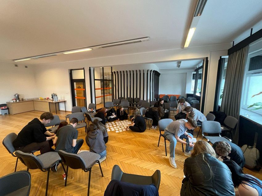 Zdjęcie przedstawia zajęcia w ramach Dni Profilaktyki Przemocy.