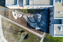 zdjęcie budynku hospicjum z lotu ptaka