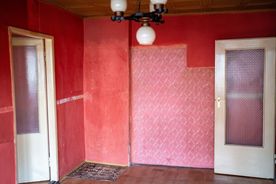 Wnętrze mieszkania do remontu