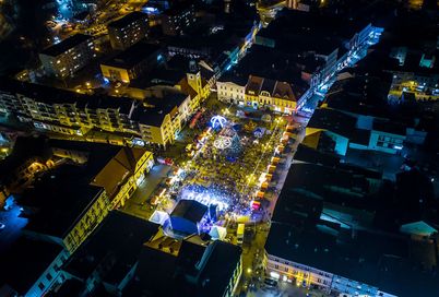 Jarmark bożonarodzeniowy ze świątecznym asortymentem w Rybniku 