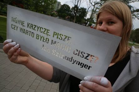 Chodnikowa Akcja Literacka. Fot. W. Troszka