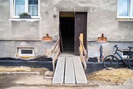 Remont, termomodernizacja budynku mieszkalnego przy ul. Janiego 57 C