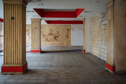 Wnętrza dawnej restauracji Delicje