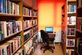 Wnętrze biblioteki