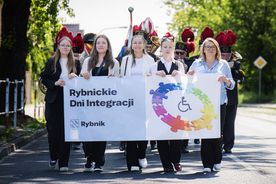 Przemarsz uczestników Rybnickich Dni Integracji