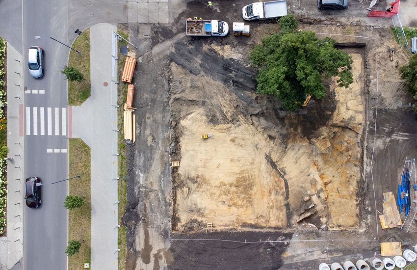 Teren budowy przy ul. Hallera - z lotu ptaka