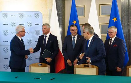 Podpisanie umowy o dofinansowaniu w wysokości 45,5 mln zł zakupu przez Rybnik 20 autobusów napędzanych wodorem