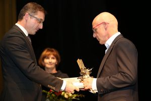 Wręczenie Honorowej Złotej Lampki Górniczej. Fot. W. Troszka 