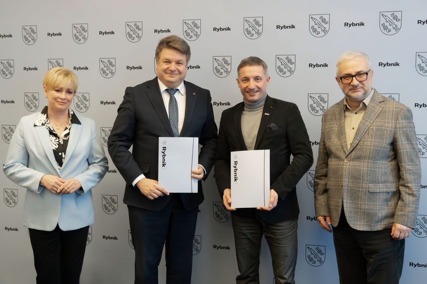 dr hab. inż. arch. Dorota Winnicka-Jasłowska - Prof. PŚ, dr hab. inż Marcin Staniek, Prof. PŚ - Prorektor ds. Współpracy z Otoczeniem Społeczno-Gospodarczym, Piotr Kuczera – Prezydent Miasta Rybnika i dr arch. Henryk Mercik – Miejski Konserwator Zabytków w Rybniku