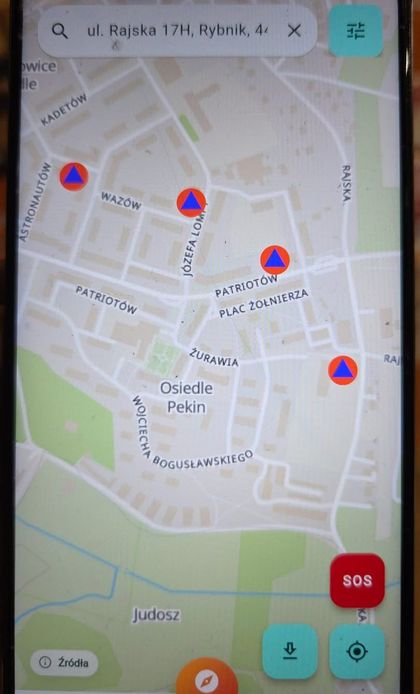 mapa w telefonie z punktami lokalizacyjnymi