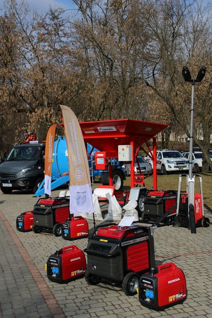 zakupiony sprzęt i wyposażenie na potrzeby ochrony ludności i obrony cywilnej