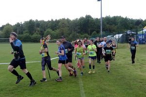 Uczestnicy plenerowego biegu