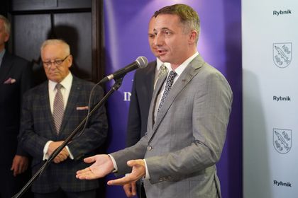 Podpisanie zostały umowa Rafał Weber, Sekretarz Stanu w Ministerstwie Infrastruktury i Piotr Kuczera, Prezydent Miasta Rybnika.