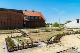 Pocysterski dwór w trakcie remontu