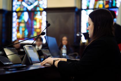 Zdjęcie przedstawia I Sesję MRM.