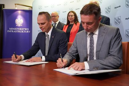 Podpisanie zostały umowa Rafał Weber, Sekretarz Stanu w Ministerstwie Infrastruktury i Piotr Kuczera, Prezydent Miasta Rybnika.