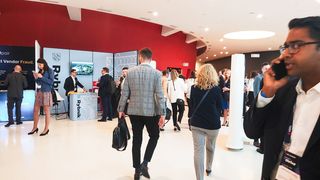 Rozmowy w ramach konferencji dot. nawiązywania relacji z organizacjami zrzeszającymi firmy z sektora dla biznesu