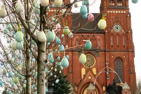 Wielkanocne dekoracje w przestrzeni miejskiej 