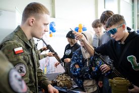 Młodzież na Targach Edukacji