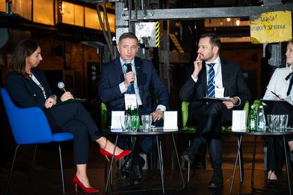 Konferencja na temat smogu w siedzibie Zabytkowej Kopalni Ignacy