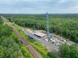 Budowa wiaduktu nad linią kolejową w dzielnicy Kamień z lotu ptaka