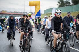 Uroczyste otwarcie drogi regionalnej - przejazd rowerzystów