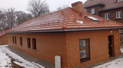 zakończone prace związane z odtworzeniem 3 nieużytkowanych budynków gospodarczych zlokalizowanych przy ul. Paderewskiego 31,33 oraz 35 