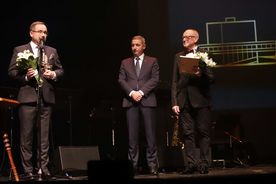 Uroczystość wręczenia Honorowej Złotej Lampki Górniczej na scenie Teatru Ziemi Rybnickiej 