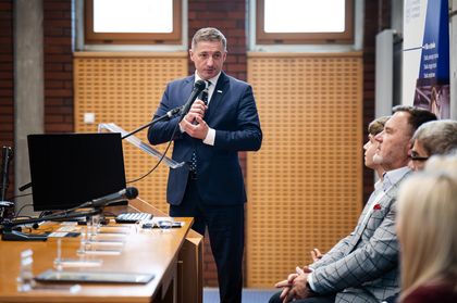 Zdjęcie przedstawia spotkanie na Kampusie.