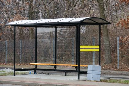 Wiata na przystanku na ul. Rudzkiej