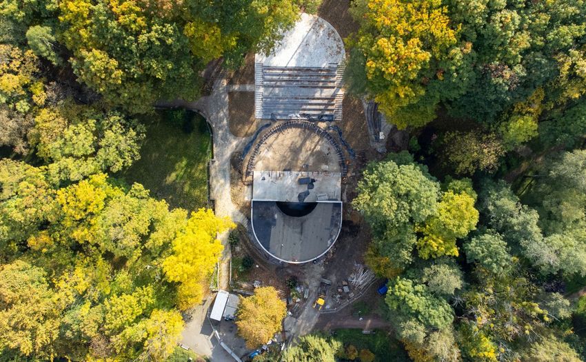Remont muszli koncertowej w Parku Czempiela - z lotu ptaka